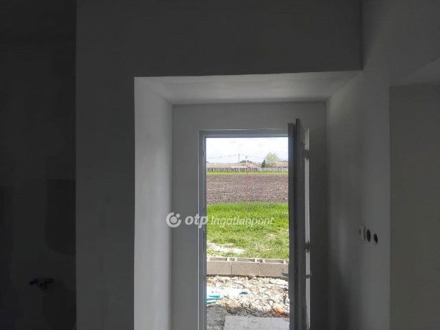 Eladó családi ház, Görbeházán 33 M Ft, 2 szobás