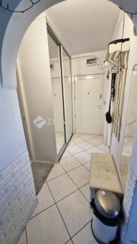 Eladó panellakás, XVI. kerületben, Rákospalotai határúton