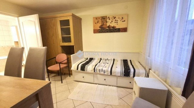 Eladó családi ház, Erdőkertesen 47.9 M Ft, 1 szobás