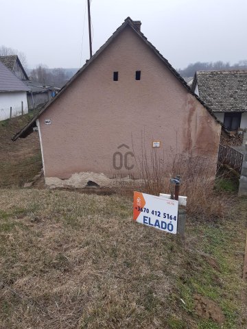 Eladó családi ház, Kakasdon 4.5 M Ft, 2 szobás