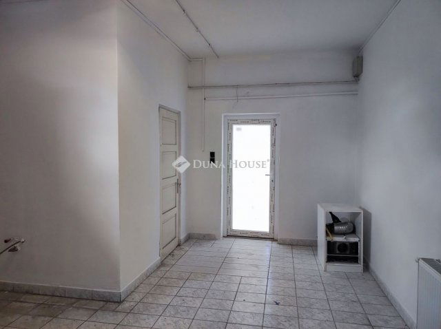 Eladó családi ház, Gyálon 89 M Ft, 1 szobás