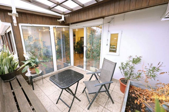 Eladó téglalakás, Budapesten, VI. kerületben 237.5 M Ft