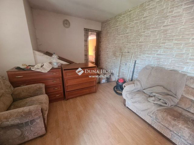 Eladó családi ház, Cserkúton 10.39 M Ft, 2 szobás