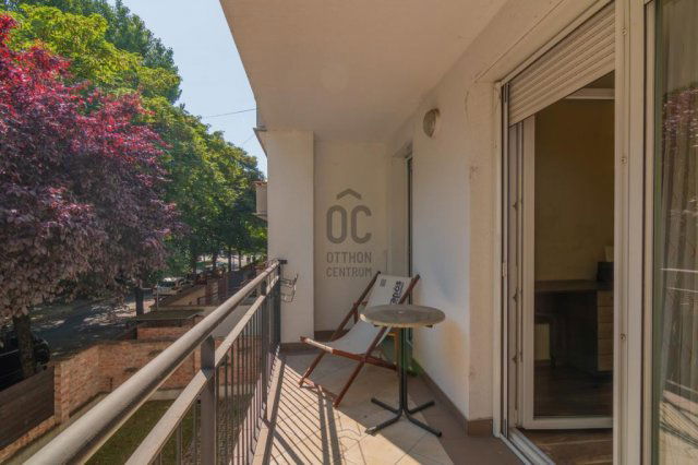 Eladó téglalakás, Budapesten, XI. kerületben 89.7 M Ft, 2 szobás
