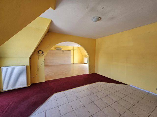 Kiadó üzlethelyiség, Érden 300 E Ft / hó / költözzbe.hu