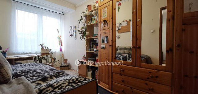 Eladó téglalakás, Tapolcán 66 M Ft, 3 szobás
