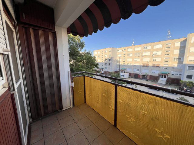 Eladó téglalakás, Szigetszentmiklóson 55.9 M Ft, 1+2 szobás