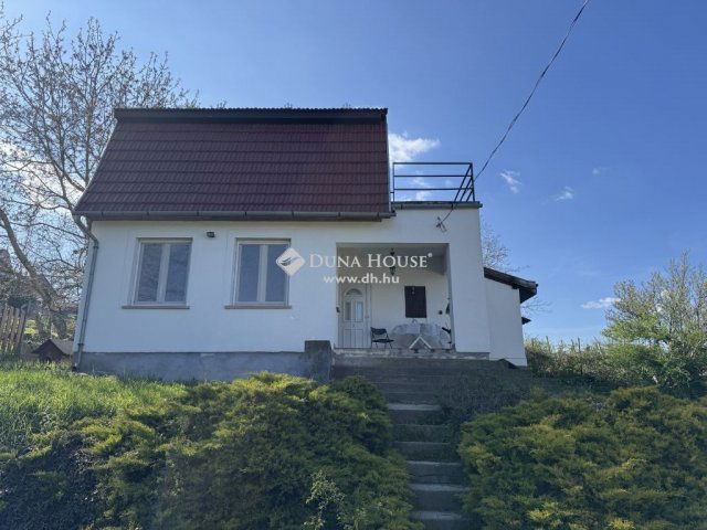 Eladó nyaraló, Kulcson 37.6 M Ft, 3 szobás / költözzbe.hu