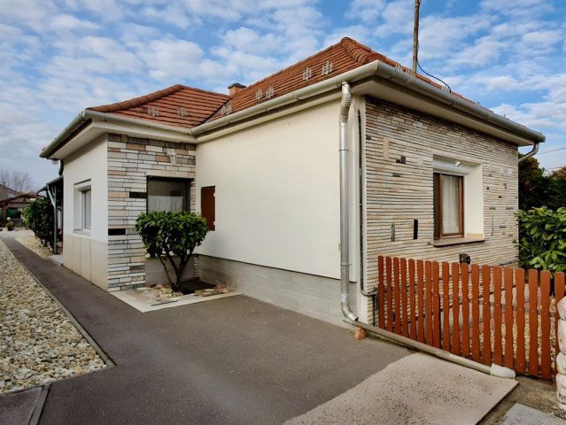 Eladó családi ház, Gyálon 99.499 M Ft, 4 szobás