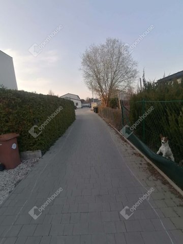 Eladó sorház, Győrött 105 M Ft, 5 szobás / költözzbe.hu