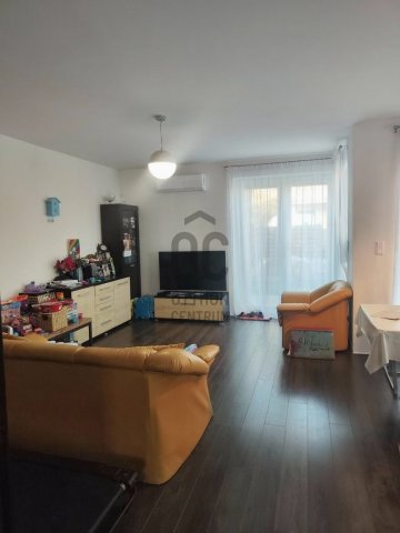 Eladó sorház, Pécelen 112 M Ft, 5 szobás / költözzbe.hu