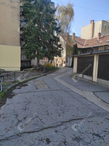 Eladó garázs, Szegeden 6.99 M Ft / költözzbe.hu