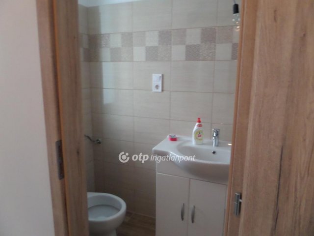 Eladó ikerház, Gödöllőn 94.5 M Ft, 4 szobás