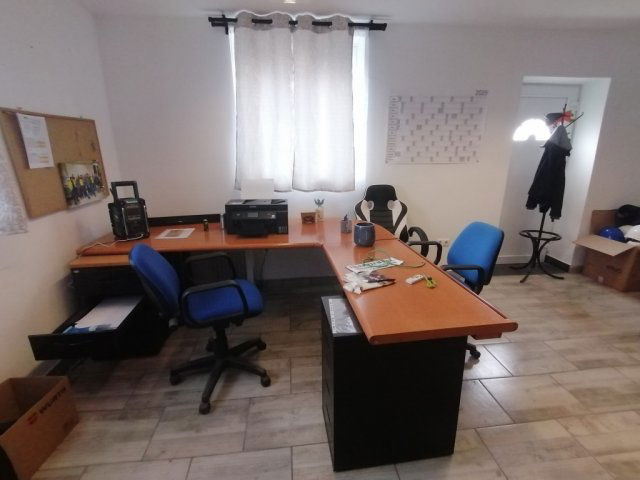 Eladó ipari ingatlan, Pusztaszabolcson 69.9 M Ft