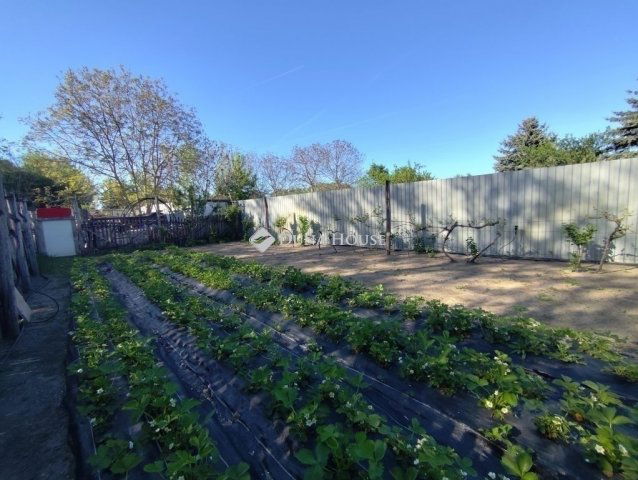 Eladó családi ház, Ócsán 93.9 M Ft, 6 szobás