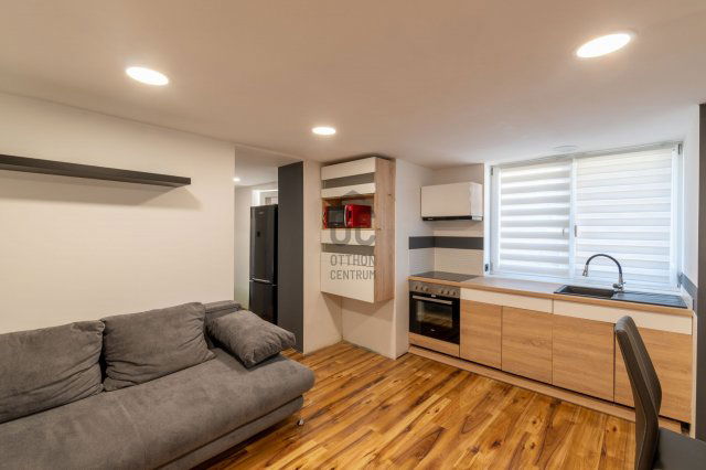 Eladó családi ház, Kislángon 37 M Ft, 2 szobás