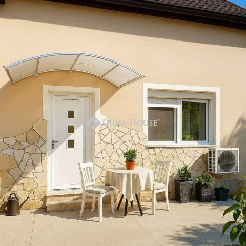 Eladó téglalakás, Kecskeméten 27 M Ft, 1 szobás