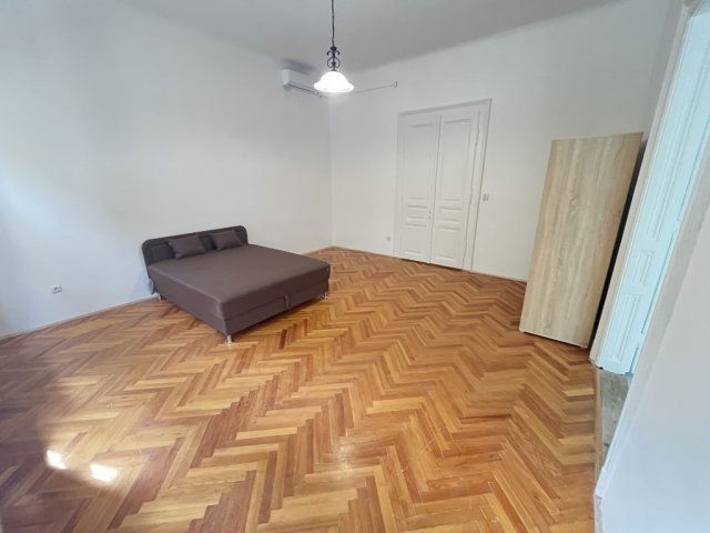 Kiadó téglalakás, albérlet, Kaposváron 120 E Ft / hó, 1 szobás