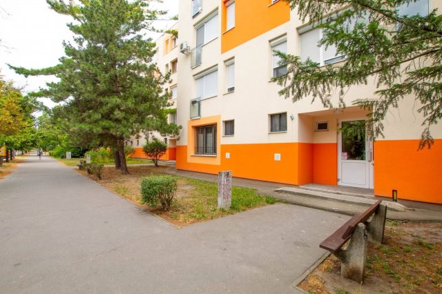 Eladó téglalakás, Budapesten, XVIII. kerületben 49.99 M Ft