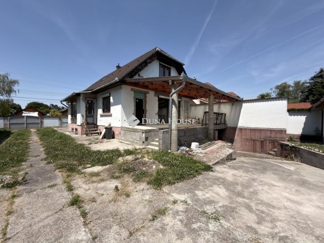 Eladó családi ház, Kalocsán 85 M Ft, 5 szobás