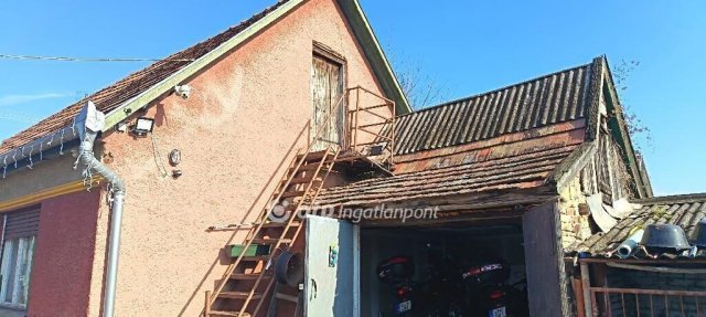 Eladó családi ház, Dömsödön 38.5 M Ft, 2 szobás