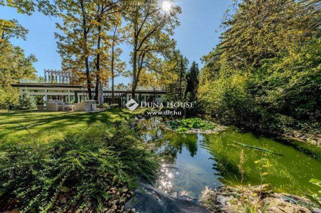 Eladó nyaraló, Pilisszentkereszten 675 M Ft, 6 szobás