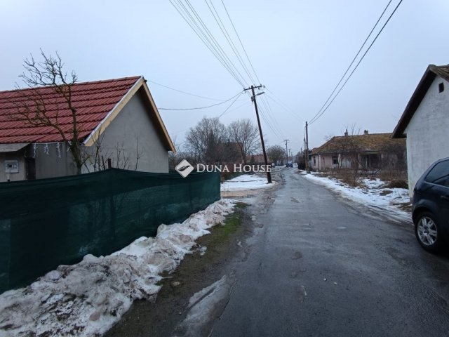 Eladó családi ház, Tápióbicskén 19.9 M Ft, 2 szobás