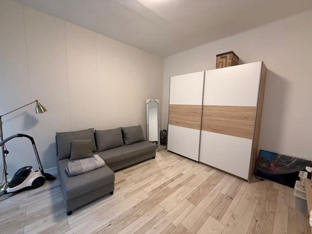 Eladó téglalakás, Budapesten, IX. kerületben, Haller utcában