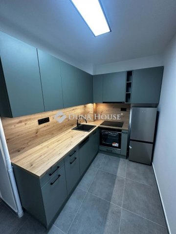 Eladó panellakás, Kaposváron, Honvéd utcában 47 M Ft, 2 szobás