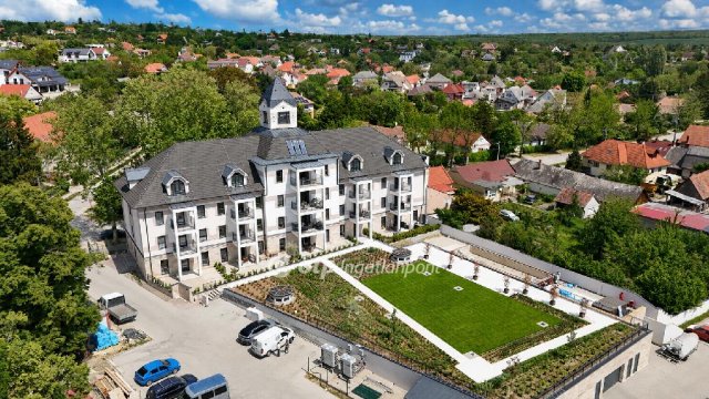 Eladó téglalakás, Balatonkenesén 65 M Ft, 2 szobás