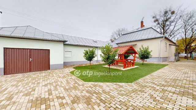 Eladó családi ház, Mándokon 48.5 M Ft, 3 szobás