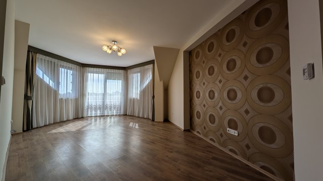 Eladó téglalakás, Kecskeméten 77 M Ft, 3 szobás