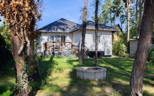 Eladó családi ház, Erdőkertesen 109.9 M Ft, 5 szobás