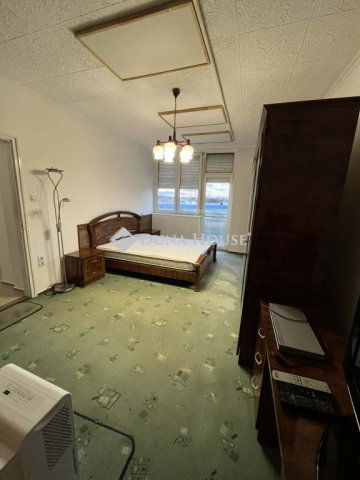 Eladó téglalakás, Mosonmagyaróváron 31.9 M Ft, 2 szobás