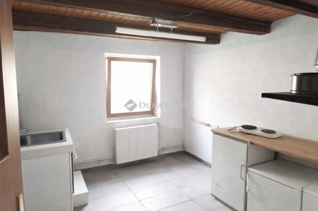 Eladó családi ház, Vönöckön 26.6 M Ft, 1 szobás