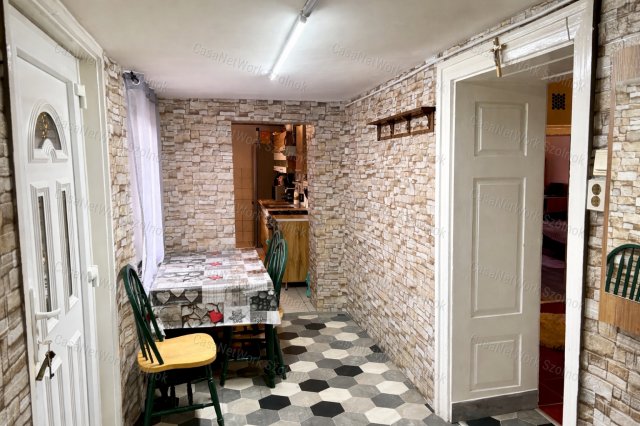 Eladó családi ház, Újszászon 23.9 M Ft, 3 szobás