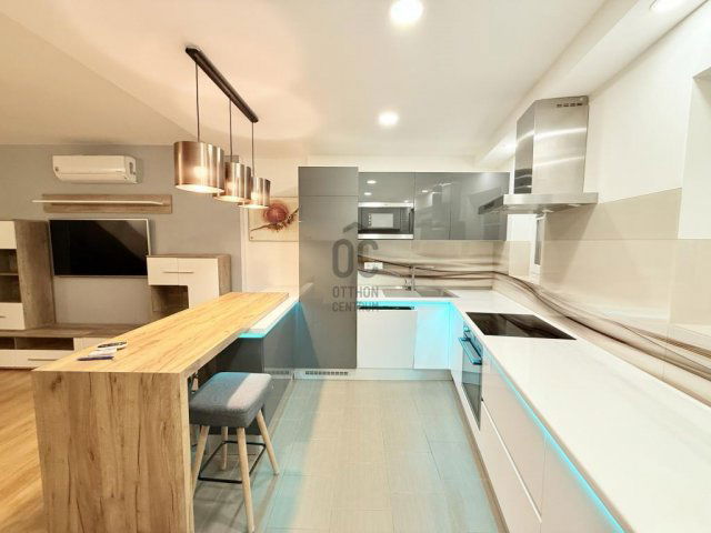 Eladó téglalakás, Budapesten, VI. kerületben 149.9 M Ft