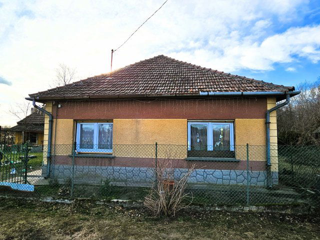 Eladó családi ház, Kelebián 6.9 M Ft, 2 szobás