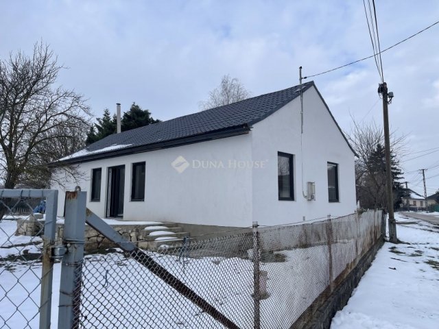 Eladó családi ház, Kajászón 85 M Ft, 3 szobás