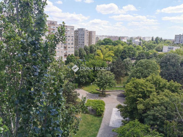 Eladó panellakás, Budapesten, III. kerületben 83.9 M Ft, 3 szobás
