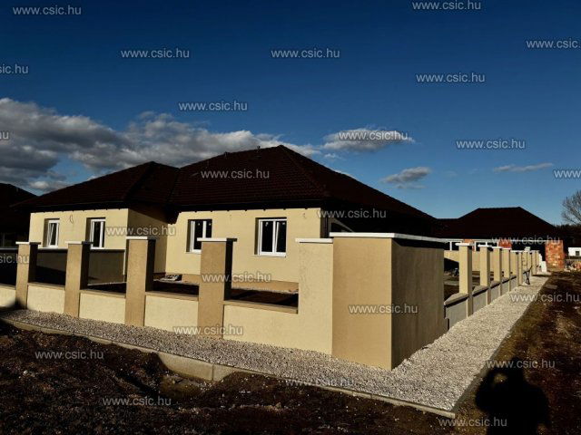 Eladó ikerház, Vácrátóton 99.8 M Ft, 4 szobás