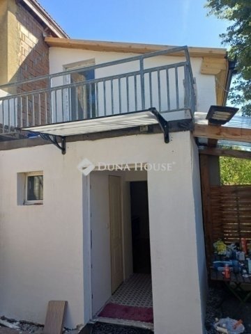 Eladó téglalakás, Budapesten, IV. kerületben 49.9 M Ft, 4 szobás