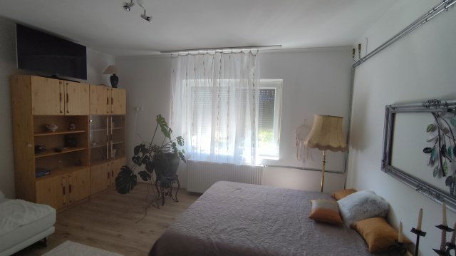 Eladó téglalakás, Győrött, Új soron 124.9 M Ft, 4+2 szobás