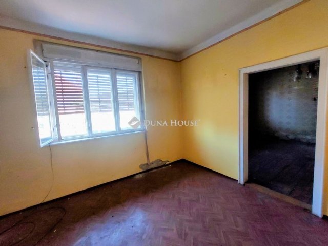 Eladó családi ház, Sződön 38 M Ft, 2 szobás