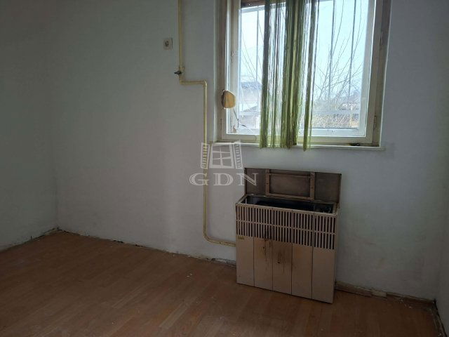 Eladó családi ház, Budapesten, XVIII. kerületben 45.8 M Ft