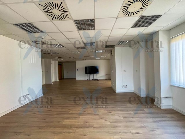 Kiadó iroda, Szegeden 588 E Ft / hó, 1 szobás