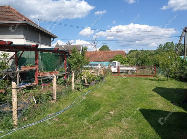 Eladó családi ház, Kálócfán 28 M Ft, 2 szobás