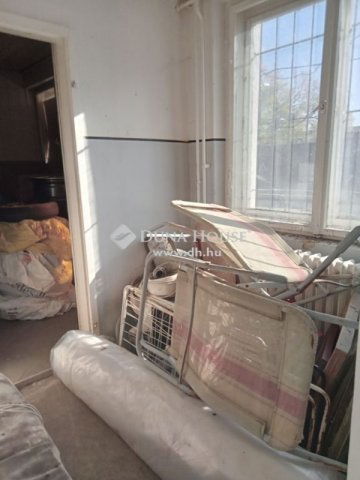 Eladó ipari ingatlan, Budapesten, X. kerületben 320 M Ft