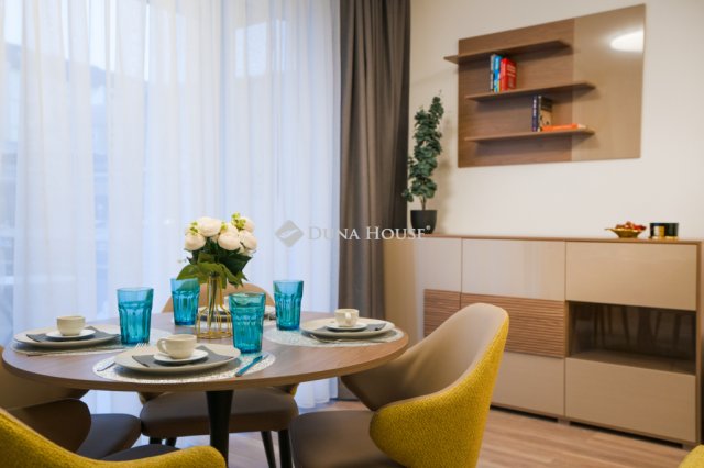 Eladó téglalakás, Budapesten, VIII. kerületben 70.498 M Ft