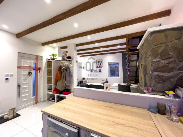 Eladó nyaraló, Biatorbágyon 58.9 M Ft, 3 szobás